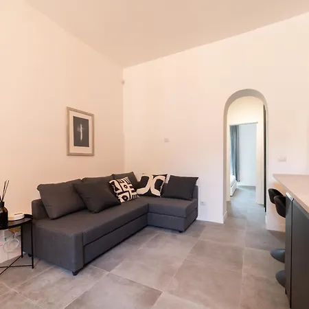 Apartment Intrho Cinque Giornate Elegant Flat Mailand