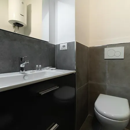Apartment Intrho Cinque Giornate Elegant Flat *