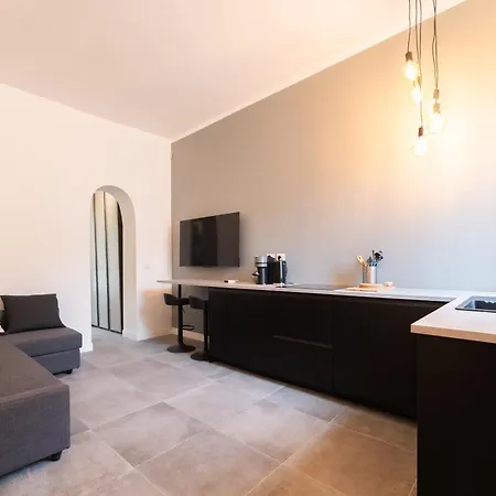 Intrho Cinque Giornate Elegant Flat Apartment